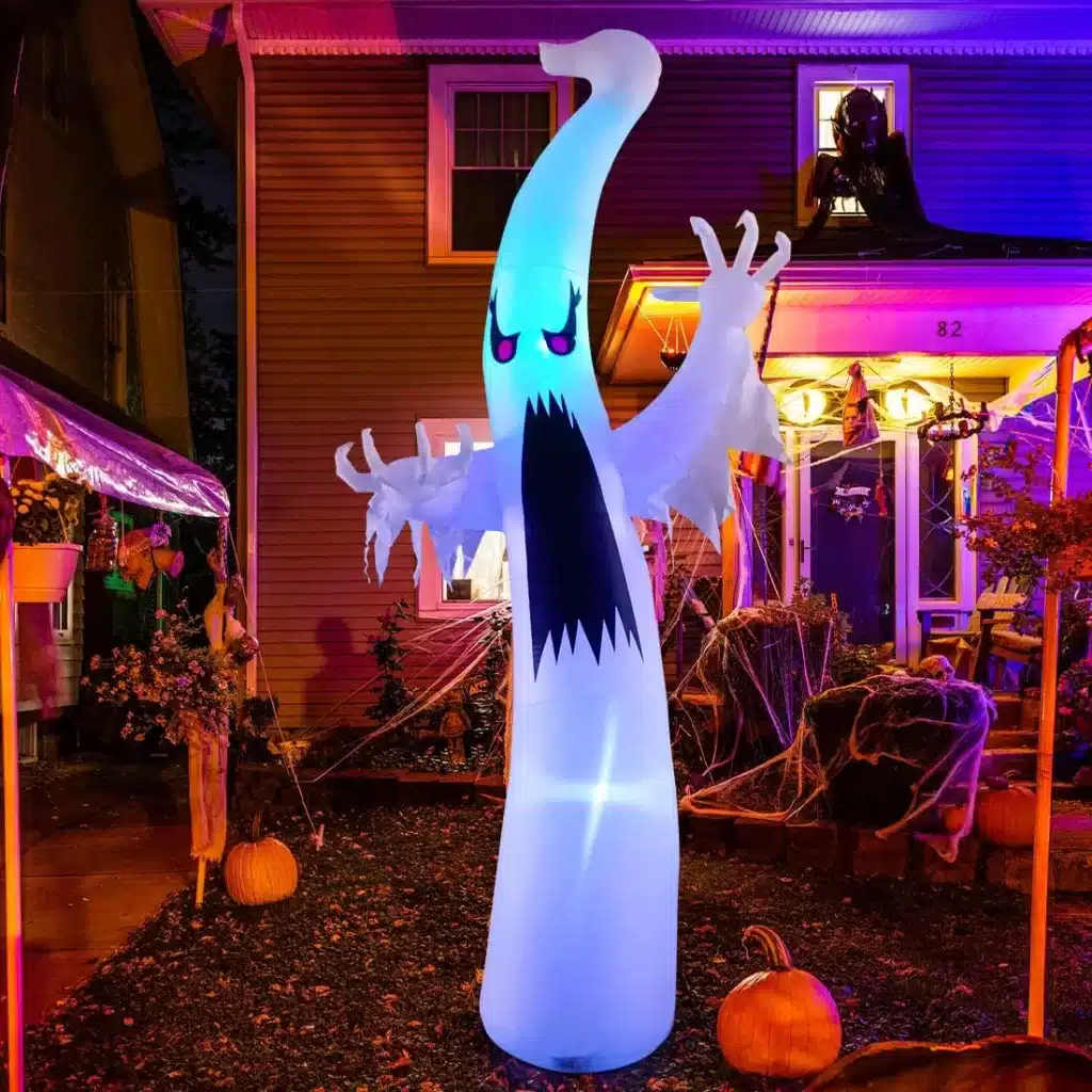 This inflatable ghost could be one of the best halloween decorations of 2024. 