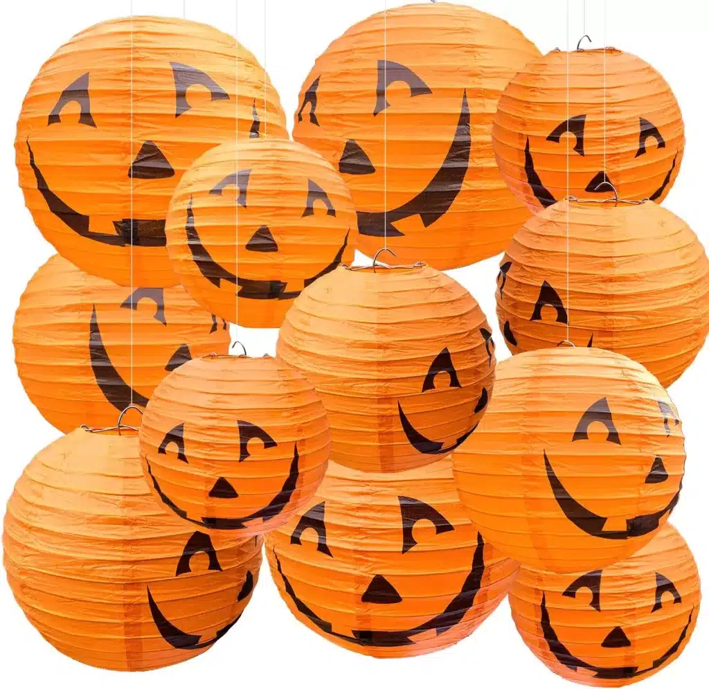 Love these pumpkin lanterns from Amazon for Halloween decor. 