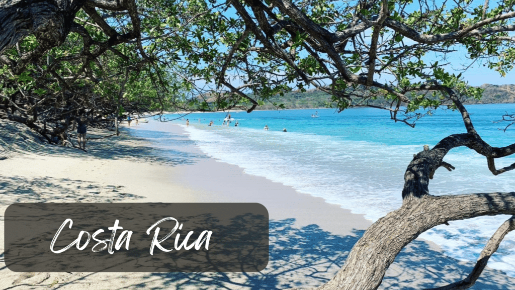 Homepage to Costa Rica trip itineraries, packing guides and all-inclusive resorts.