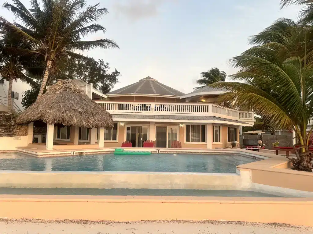 Casa Redonda view from beach.