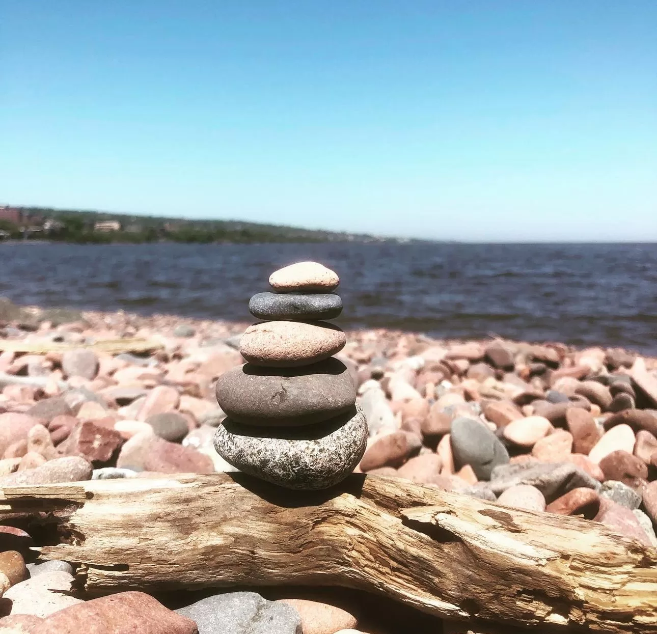 Lake Superior produces great rocks and is one of the best things to do in Minnesota for families and an awesome Midwest vacation spot.