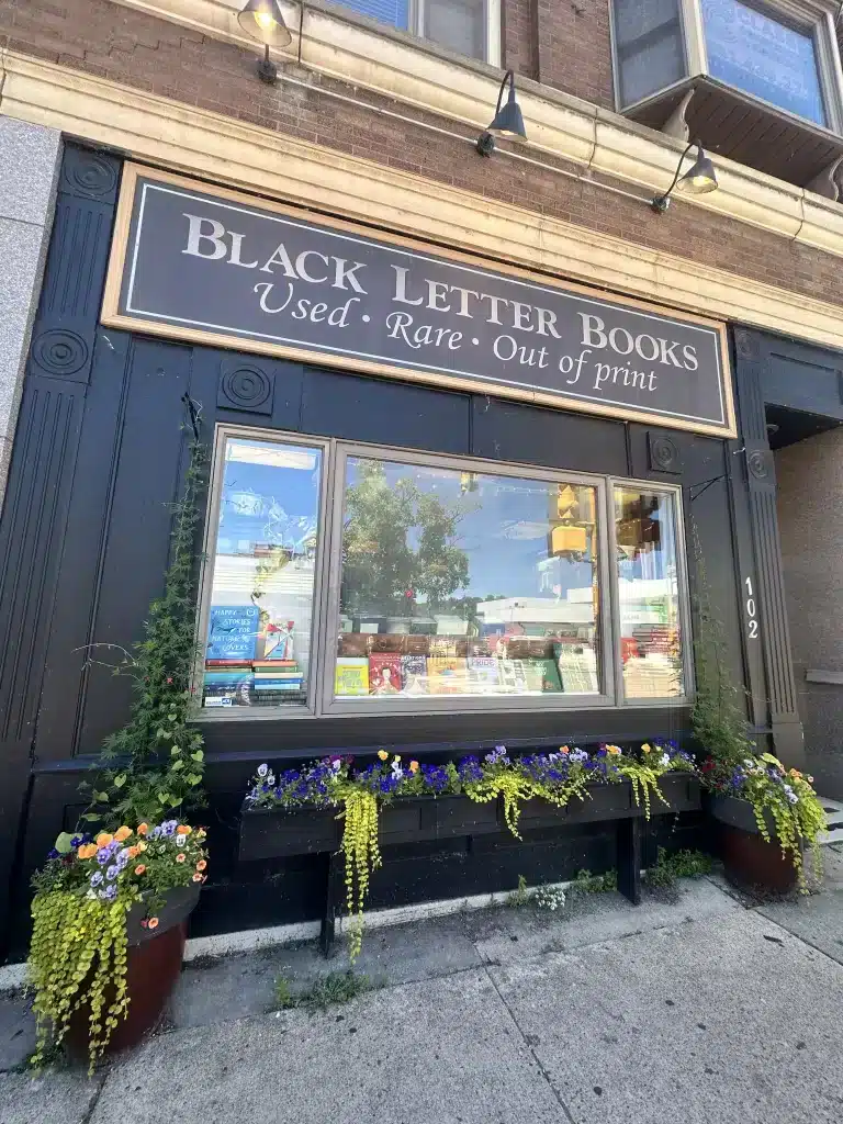 An adorable book store in Stillwater, MN is one of my favorite shops and activities to do on a weekend. 